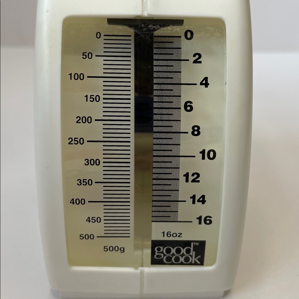 Vintage Good Cook Diet Scale in White with Black Tray - Picture 4 of 5